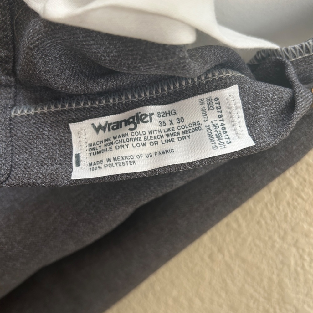 Wrangler pants - Picture 4 of 5